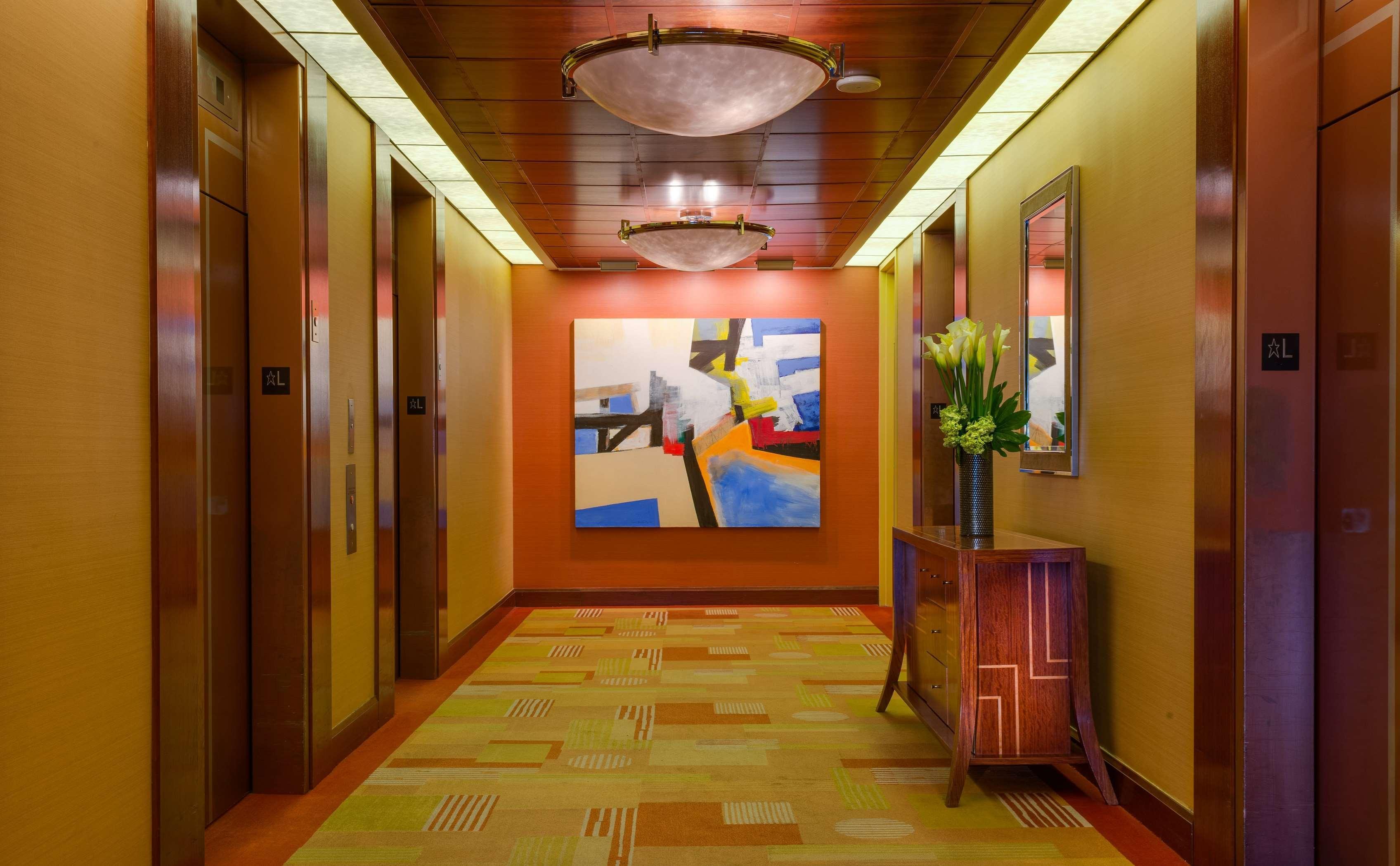 Hilton San Francisco Airport Bayfront - No Fee 4*