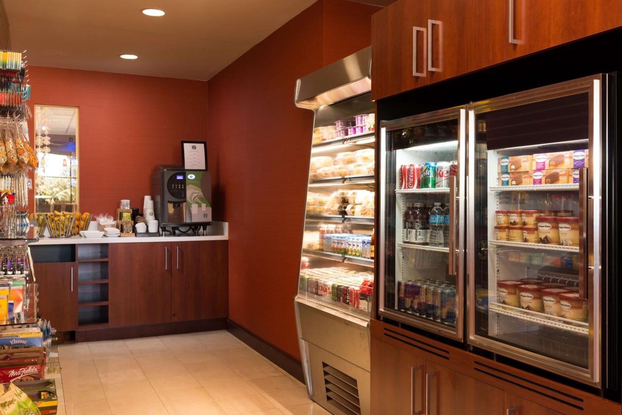 Hilton San Francisco Airport Bayfront - No Fee Burlingame
