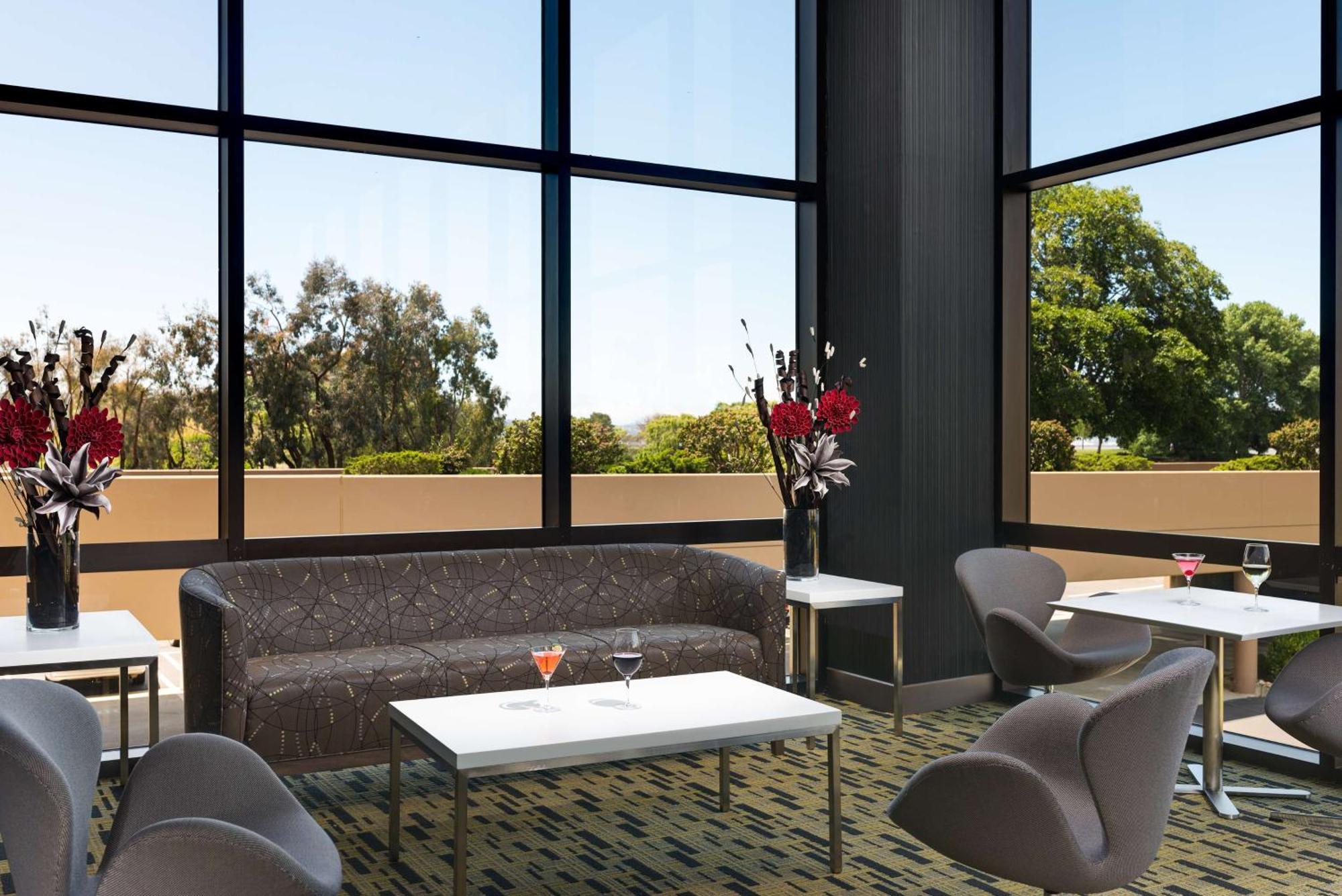 Hilton San Francisco Airport Bayfront - No Fee Burlingame