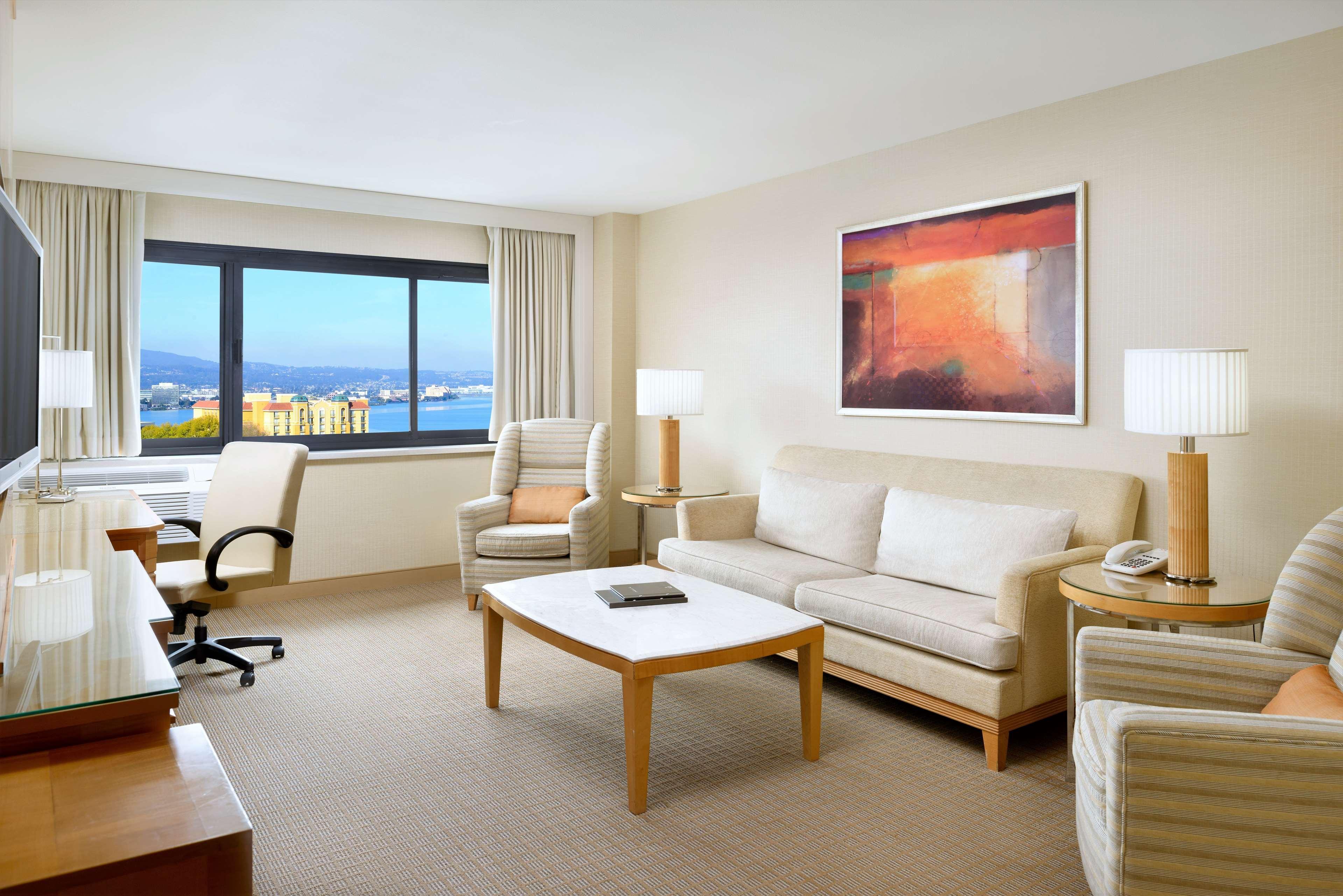 Hilton San Francisco Airport Bayfront - No Fee Hotel Burlingame