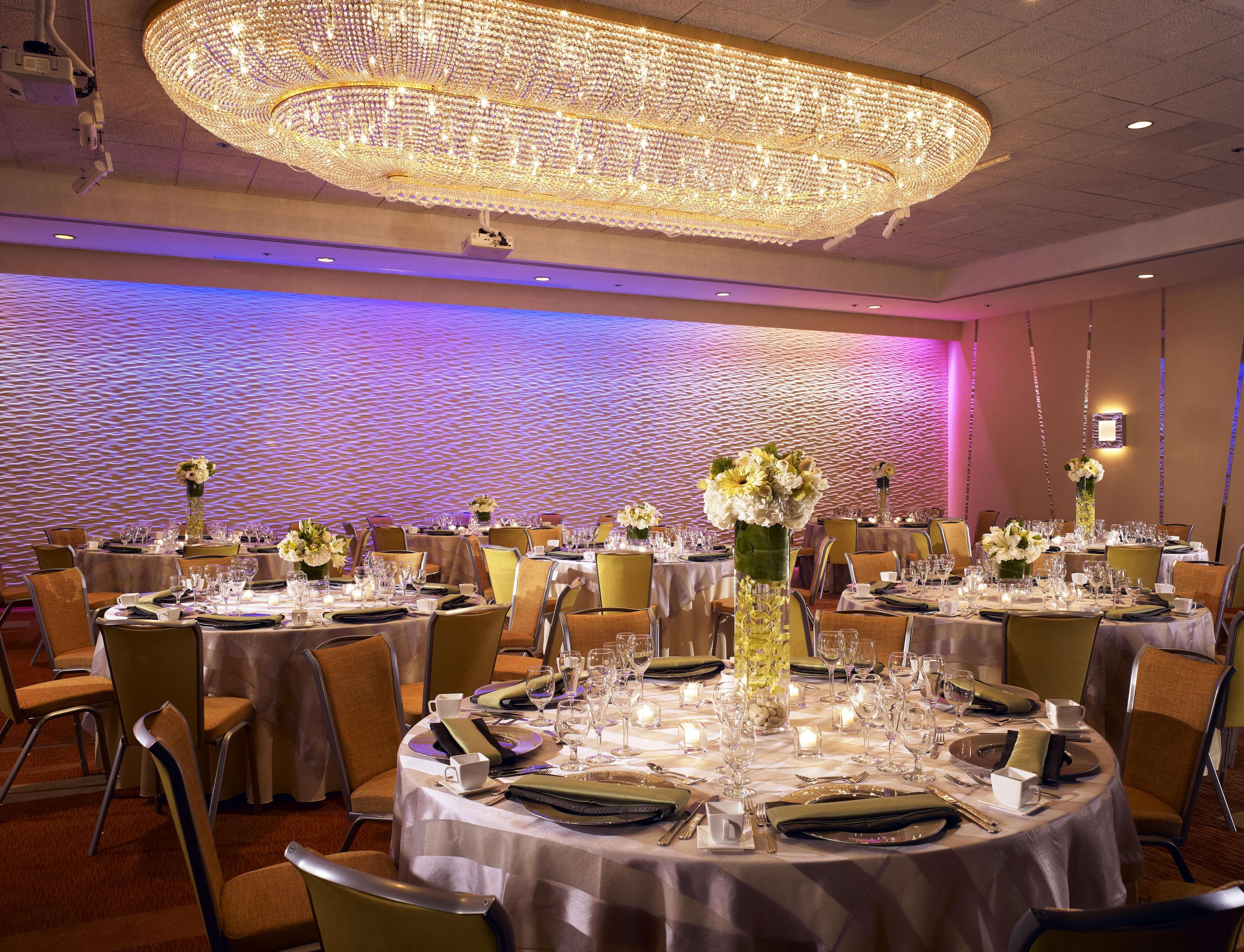 Hilton San Francisco Airport Bayfront - No Fee Hotel