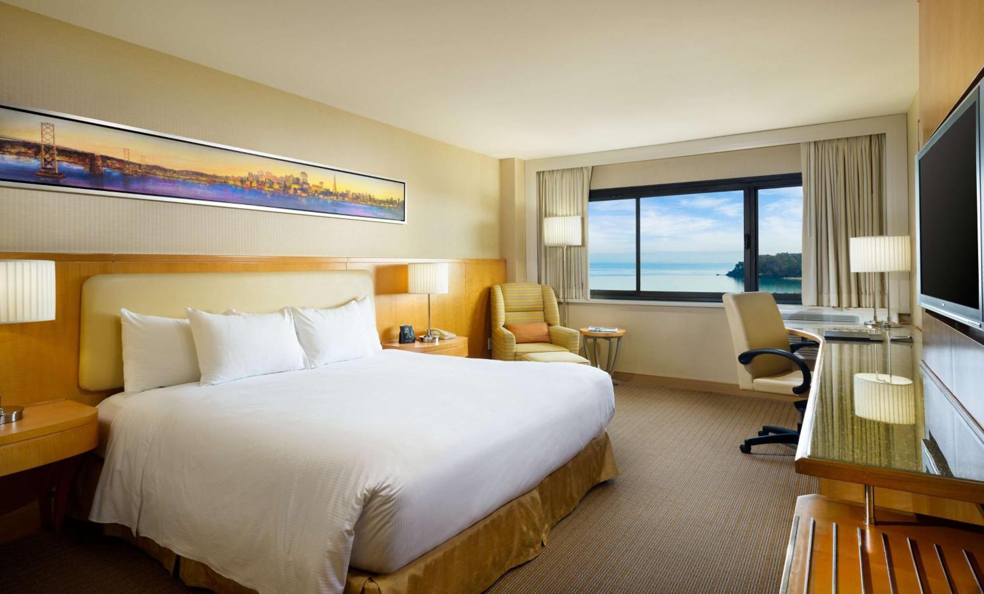 Hilton San Francisco Airport Bayfront - No Fee Burlingame