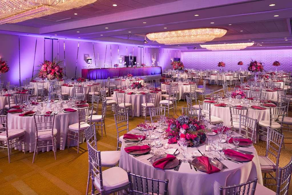 Hotel Hilton San Francisco Airport Bayfront - No Fee 4*